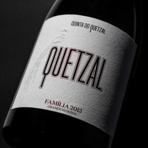 Pormenor Quetzal Família | Red